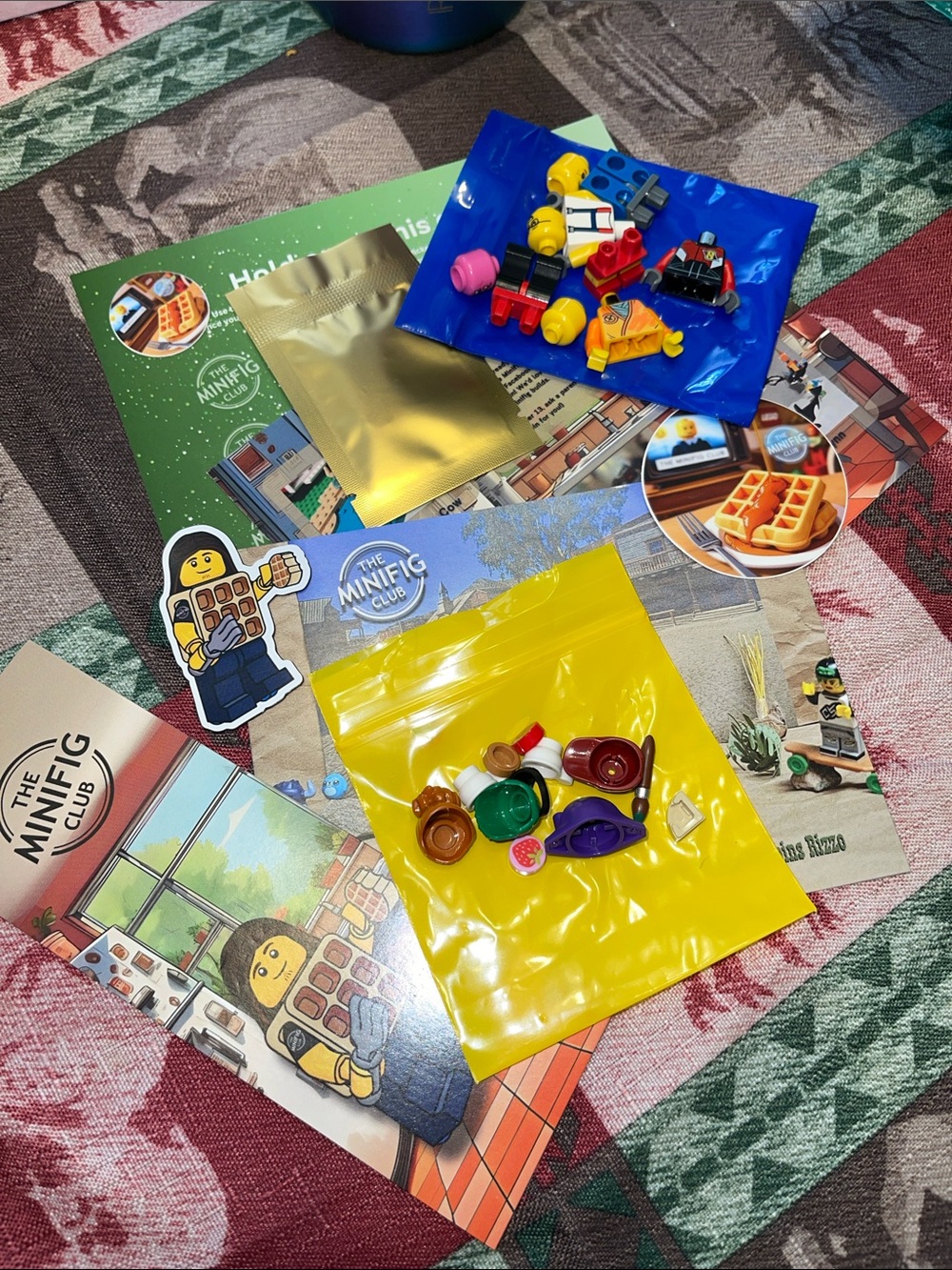Assorted LEGO-style minifigure parts and accessories